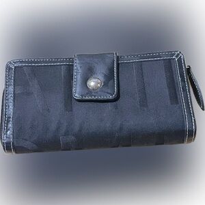 Isaac Mizrahi long wallet